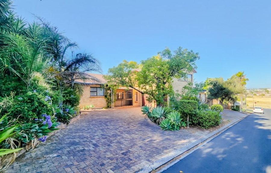 4 Bedroom Property for Sale in Durbanville Western Cape